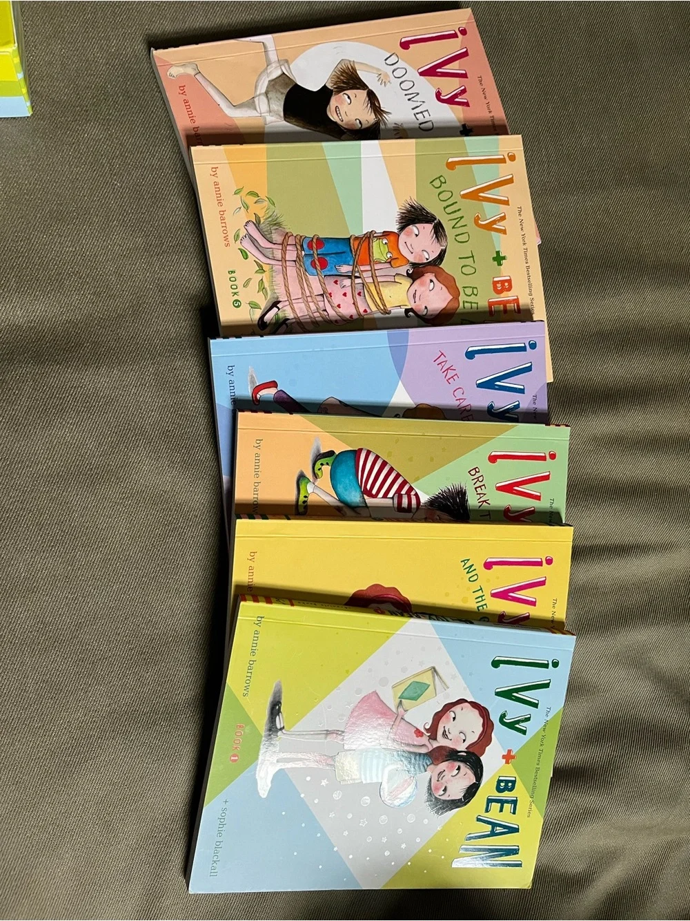 Ivy + Bean Secret Treasure Box - Yellow & Green Kids Book Set